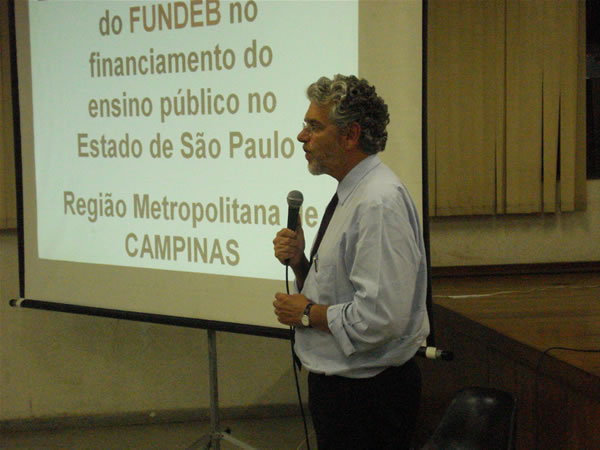 Debate  Dia dos Profissionais da Educação