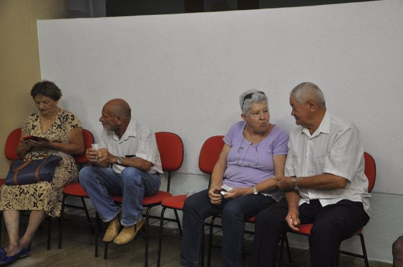 De volta a rotina: Aposentados/as e Pensionistas receberam seus salários e comparecem ao STMC