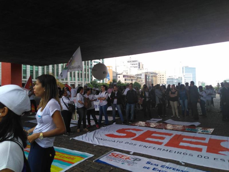 Diretoria do STMC participa de Manifestação da Enfermagem  pela Regulamentação das 30 horas
