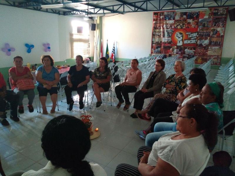Café Coletivo em Homenagem ao Dia das Mães