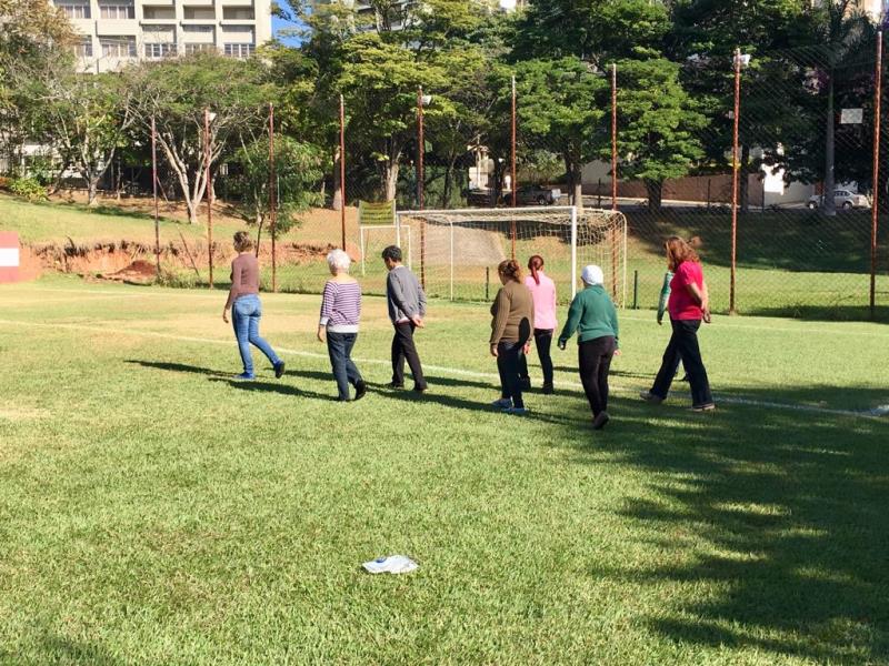 Meditação de hoje sincronizou caminhada e contemplação da natureza e do próprio corpo