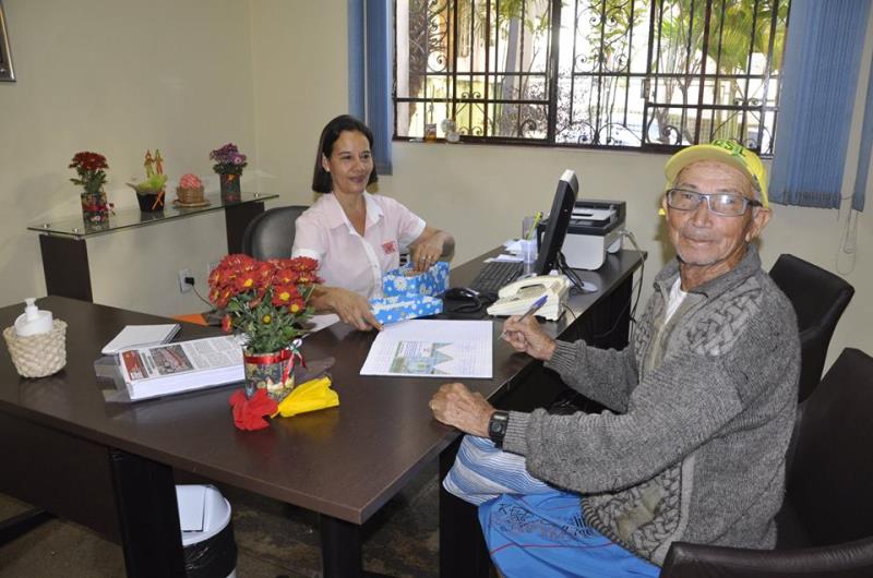 Retirada de Convites para a Festa Julina