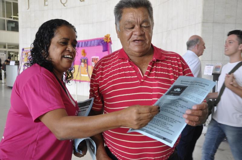 Diretoria faz orientações para Aposentados/as no Paço Municipal