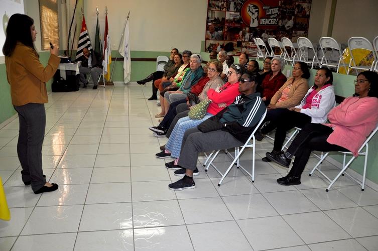 Palestra sobre Alimentação Saudável para pessoa Idosa