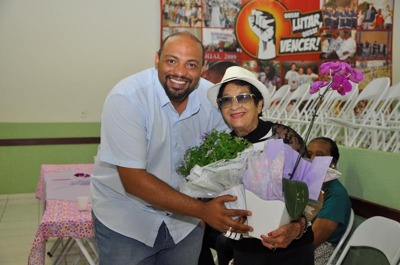 Aniversário de 90 anos da Sra. Alice Dal Bom Mendes