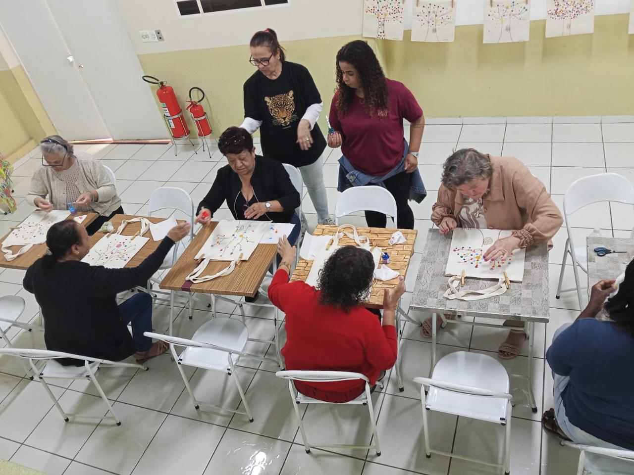 Casa dos Aposentados/a - Atêlie Mãos que Florecem - Outubro de 2025