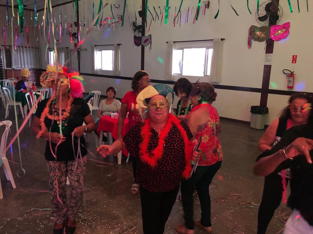 Baile de Máscaras do STMC anima aposentados/as e inicia as festividades de carnaval