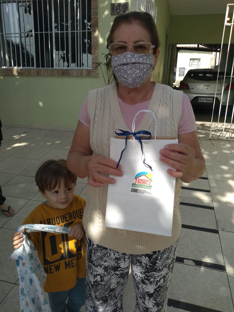 Casa dos Aposentados/as - Entrega da Livreto- Julho de 2021