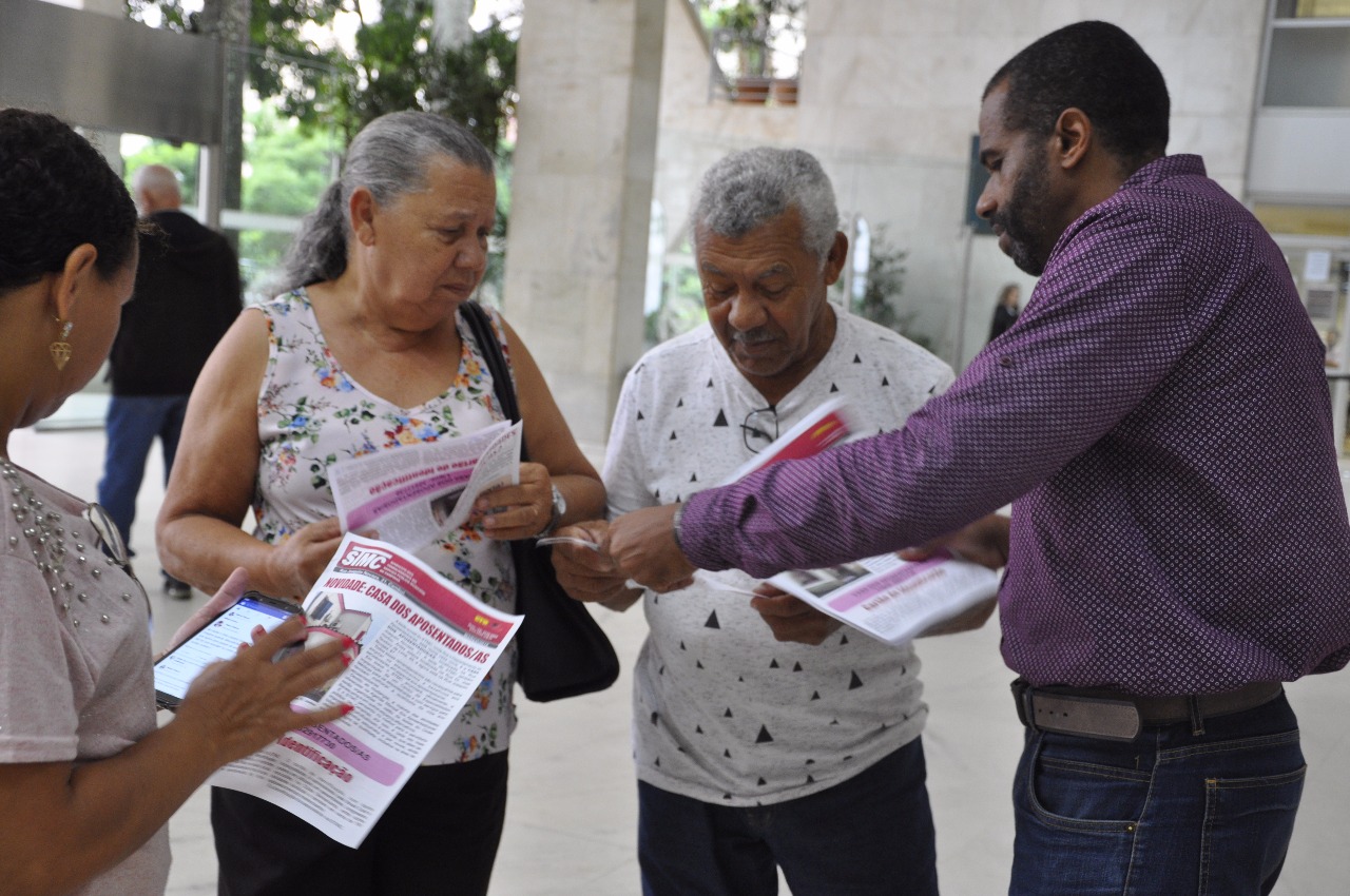 Direção do STMC faz orientações no Paço Municipal