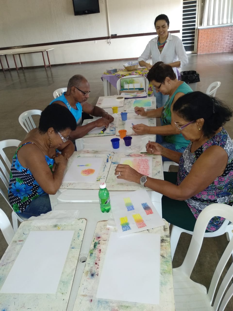 Ateliê Me Conhecendo na Roda de Cores