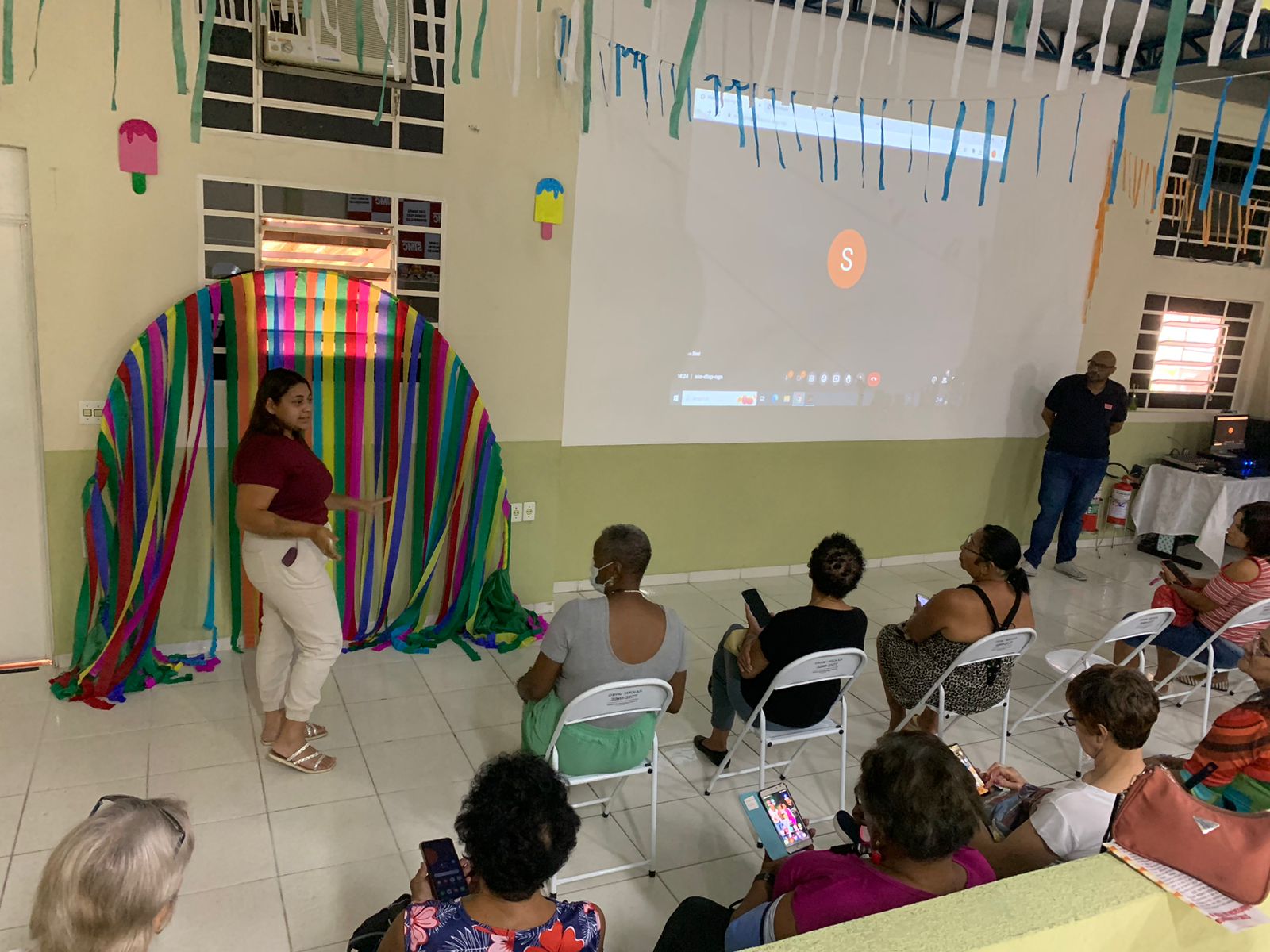 Casa dos Aposentados/as - Oficina de Telas e Tecnologias - Outubro de 2023	