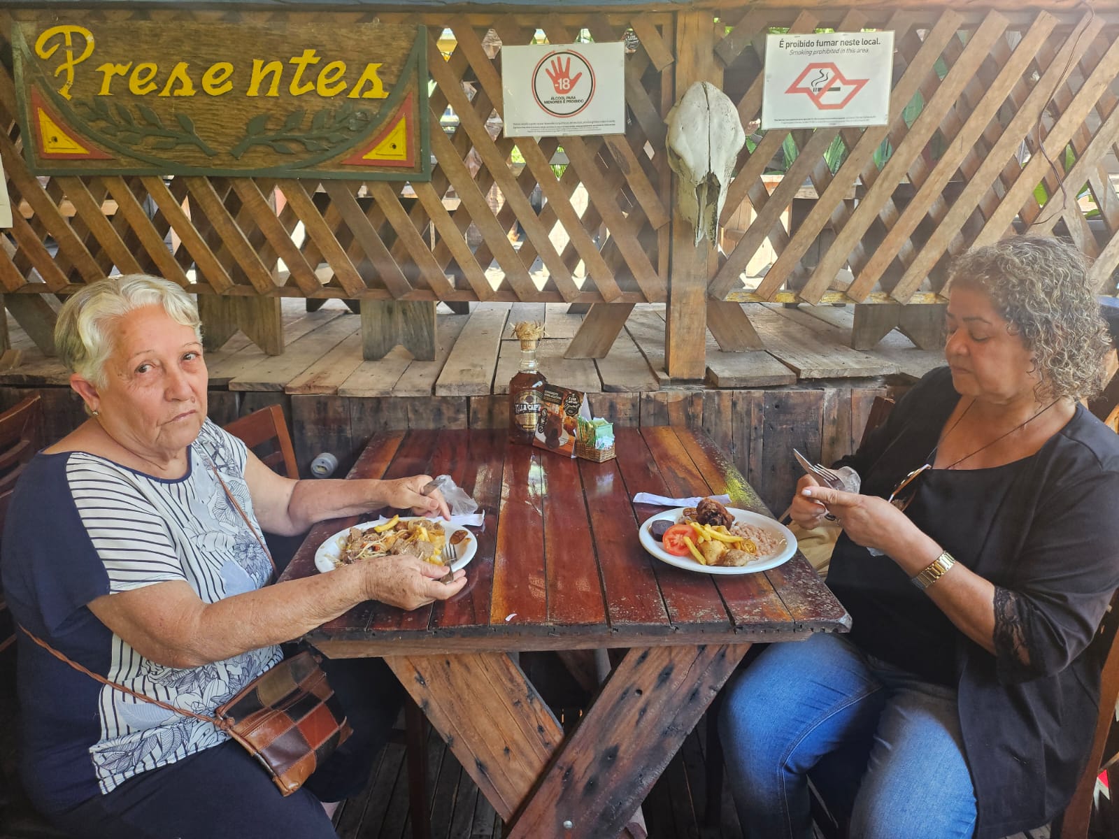 Casa dos Aposentados/a - Passeio do Mês: Serra Negra e Pedreira - Novembro de 2025