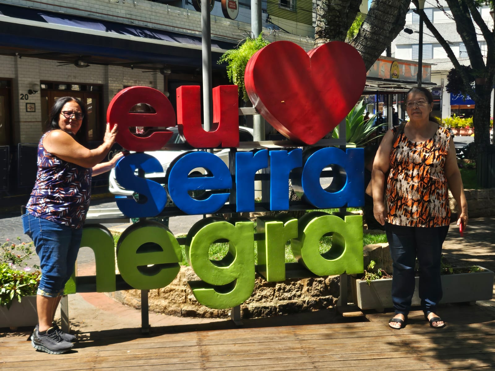 Casa dos Aposentados/a - Passeio do Mês: Serra Negra e Pedreira - Novembro de 2025