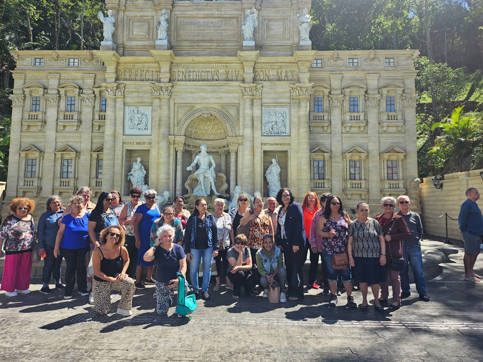 Casa dos Aposentados/a - Passeio do Mês: Serra Negra e Pedreira - Novembro de 2025
