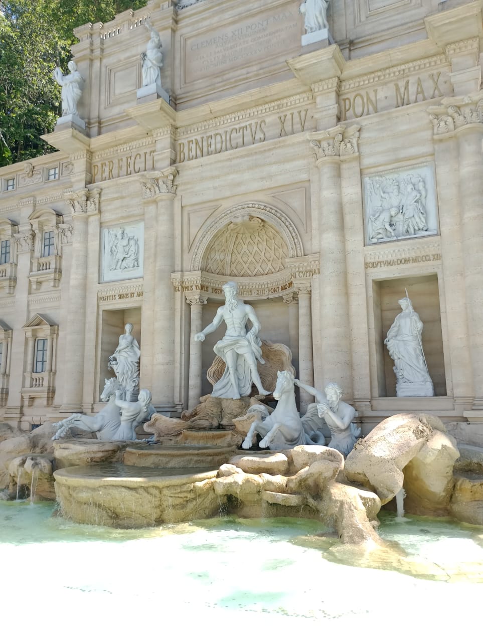 Casa dos Aposentados/a - Passeio do Mês: Serra Negra e Pedreira - Novembro de 2025