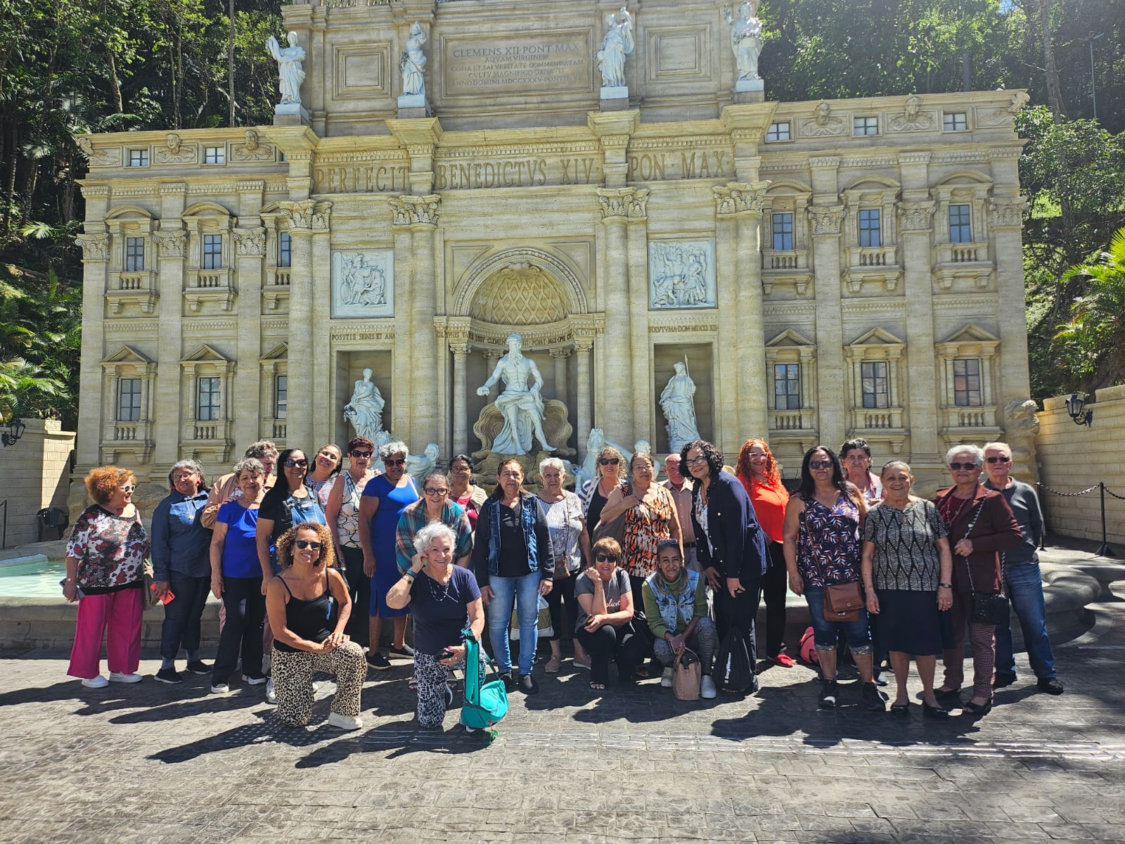 Casa dos Aposentados/a - Passeio do Mês: Serra Negra e Pedreira - Novembro de 2025
