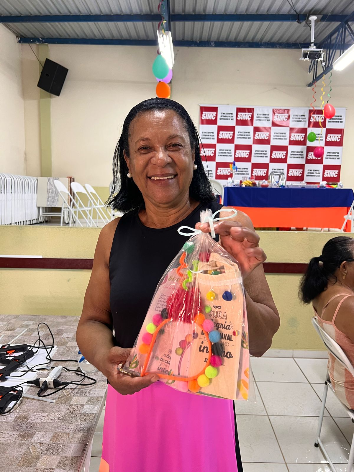 Casa dos Aposentados/as - Tiara de Carnaval e Mini Ecobag - Fevereiro de 2025