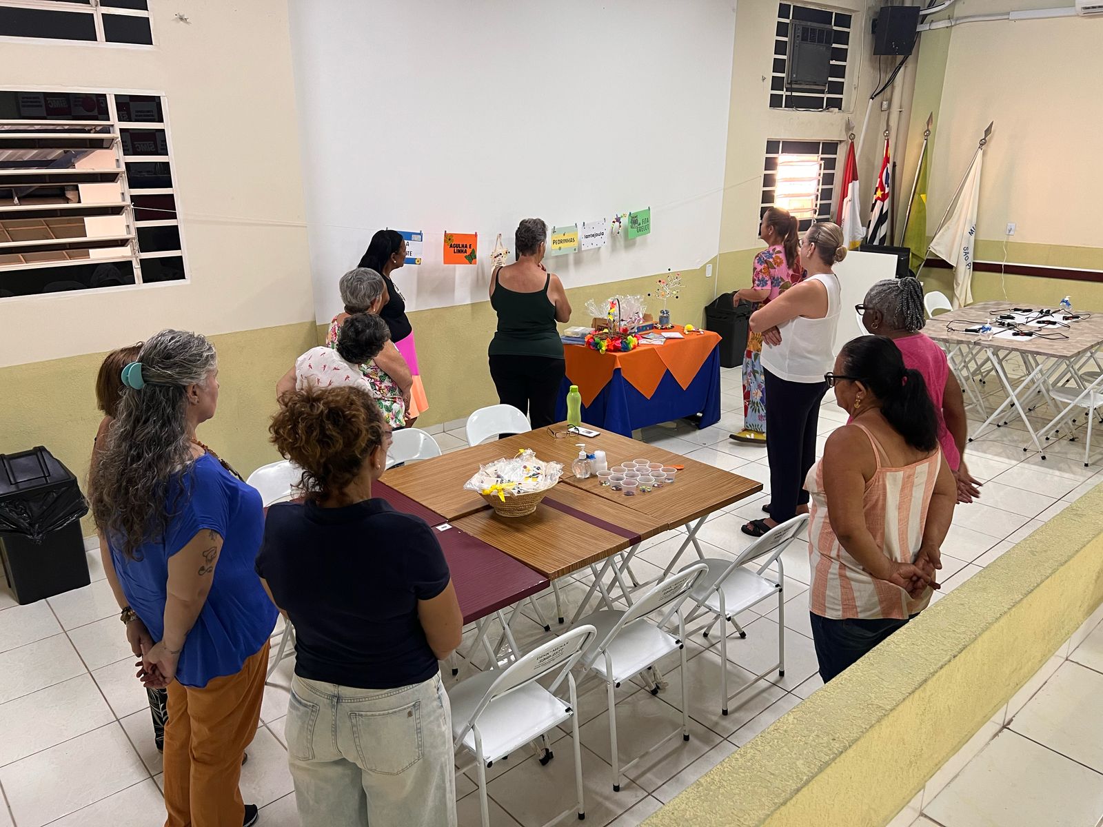 Casa dos Aposentados/as - Tiara de Carnaval e Mini Ecobag - Fevereiro de 2025