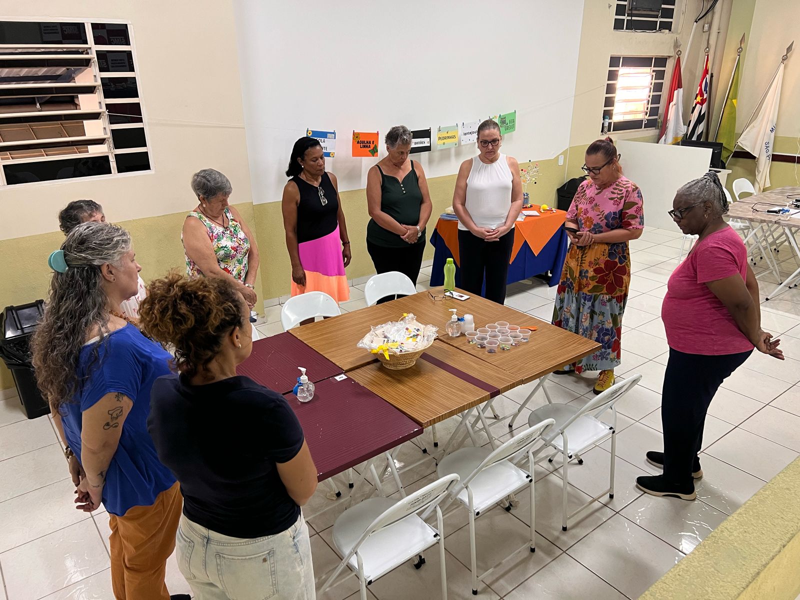 Casa dos Aposentados/as - Tiara de Carnaval e Mini Ecobag - Fevereiro de 2025