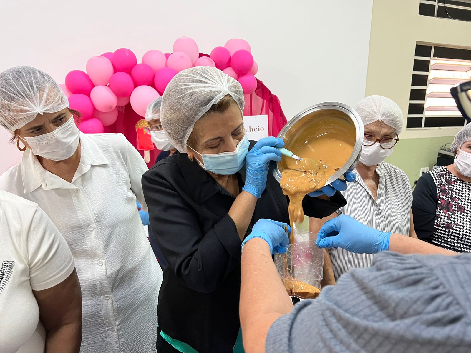 Casa dos Aposentados/as - Culinária: Bolo no Pote - Outubro de 2022