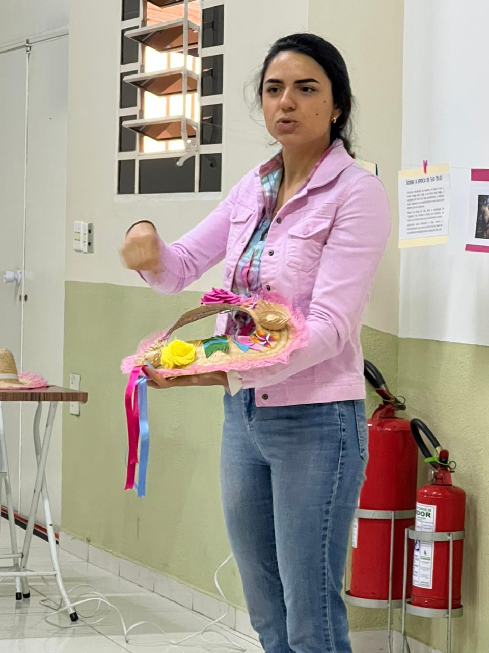 Casa dos Aposentados/as - Ateliê de Guirlanda de Juta com Mariana Vianna - Junho de 2023	