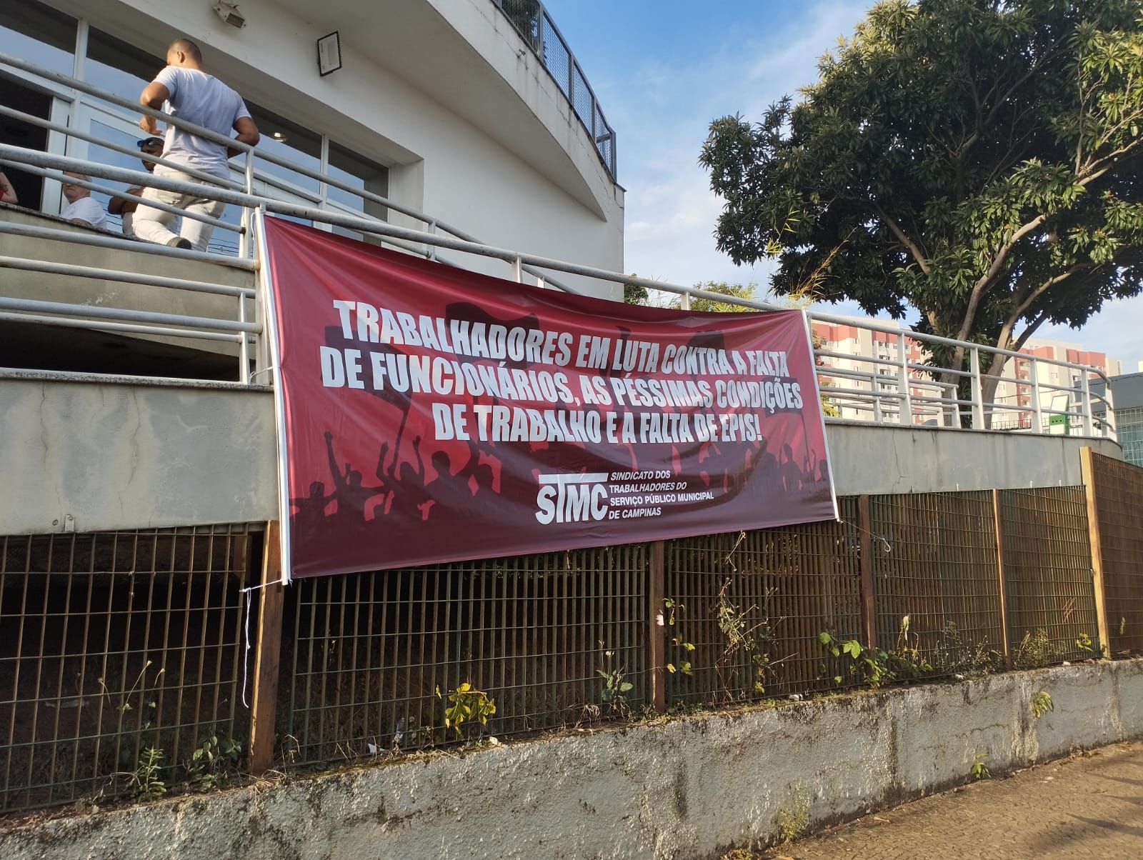 STMC - Protesto na Câmara contra o PLC n° 08/2024 - Abril de 2024	