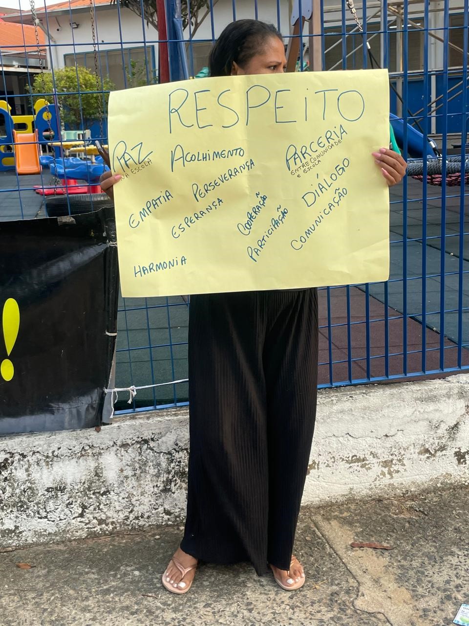 STMC - Panfletagem contra violência na CEI Nair Valente da Cunha - Outubro de 2024