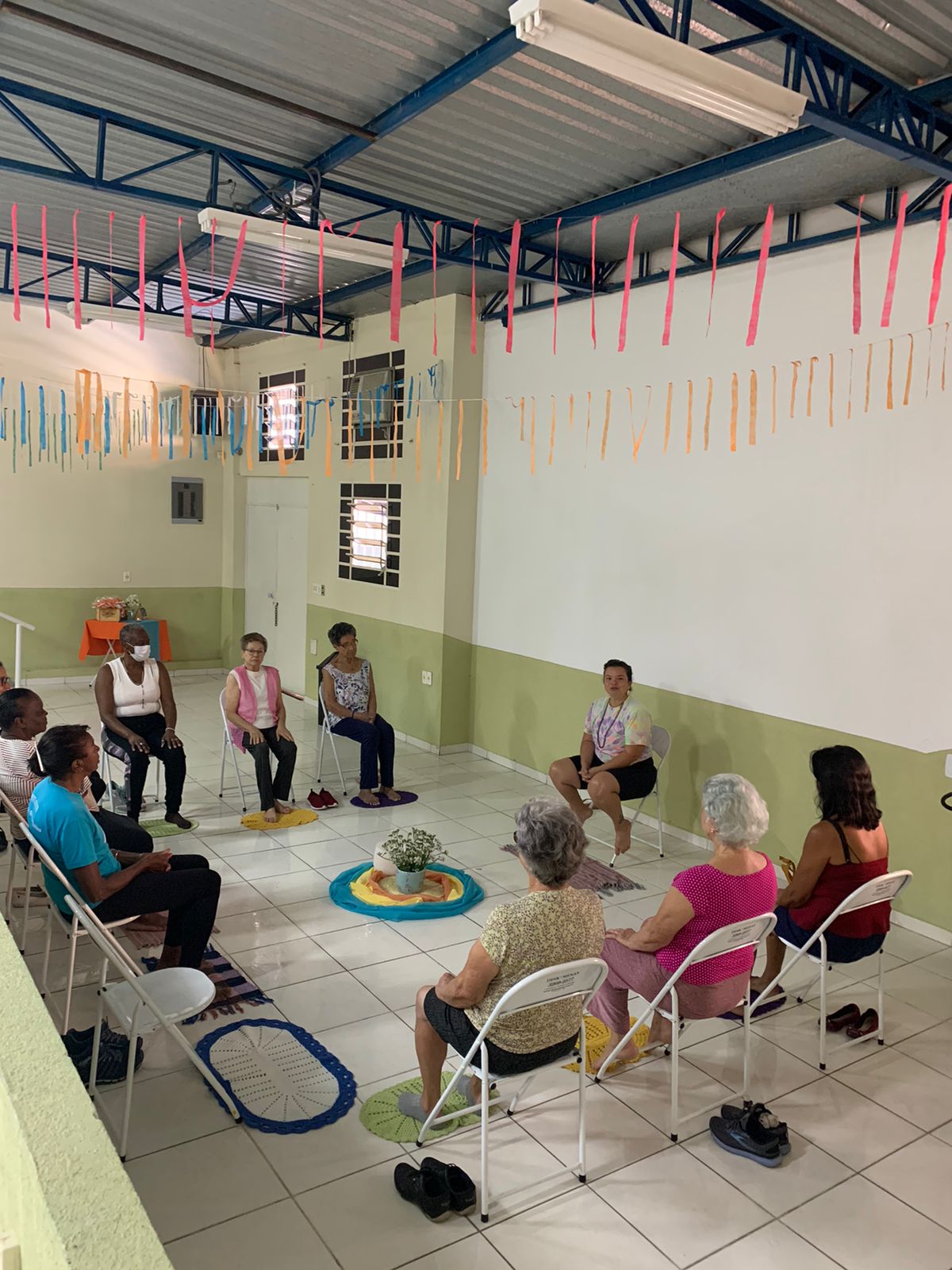 Casa dos Aposentados/as - Yoga com Gleyce Boré - Novembro de 2023	