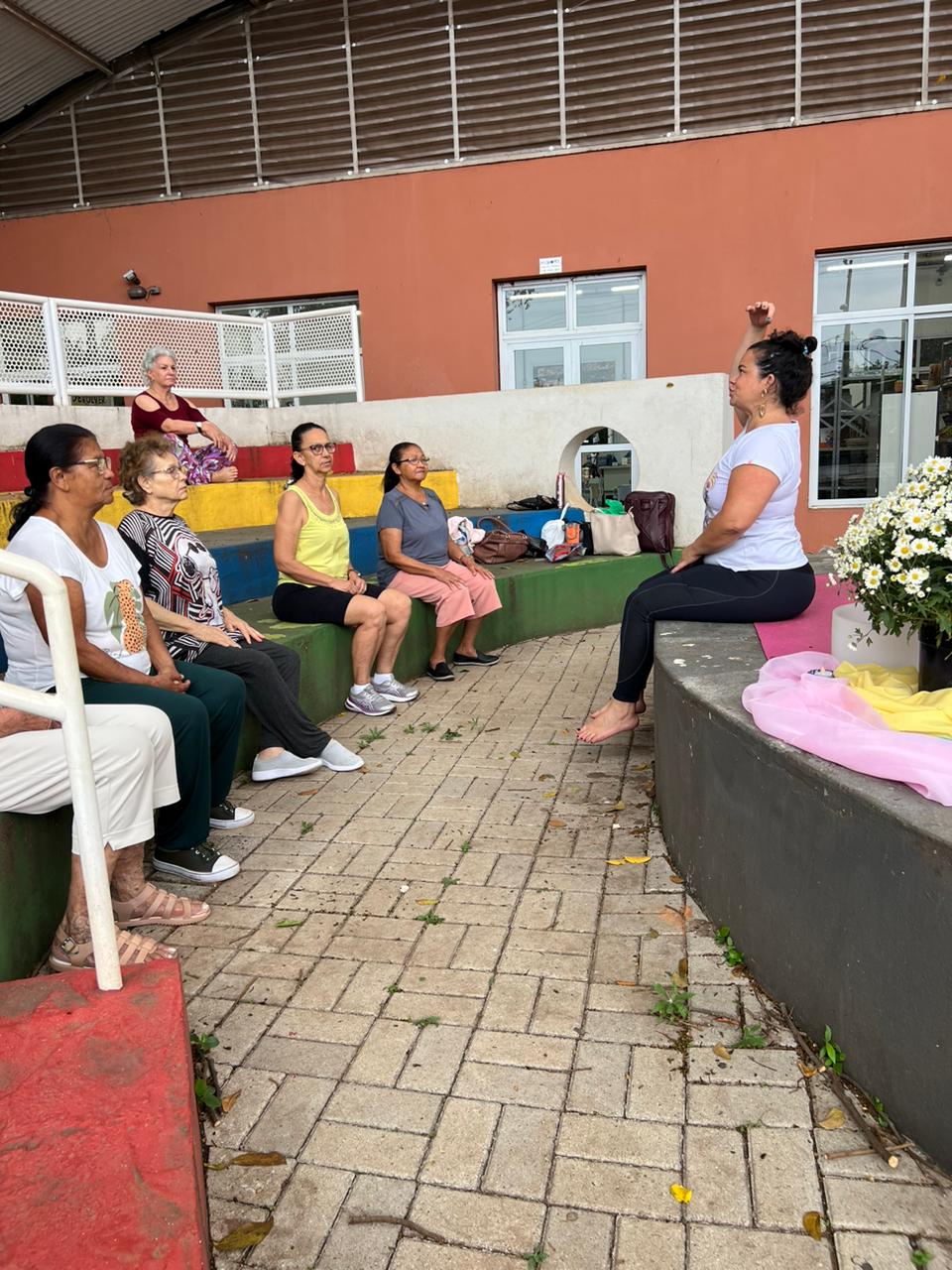 Casa dos Aposentados/as - Yoga no Bosque com Gleyce Boré - Setembro de 2023