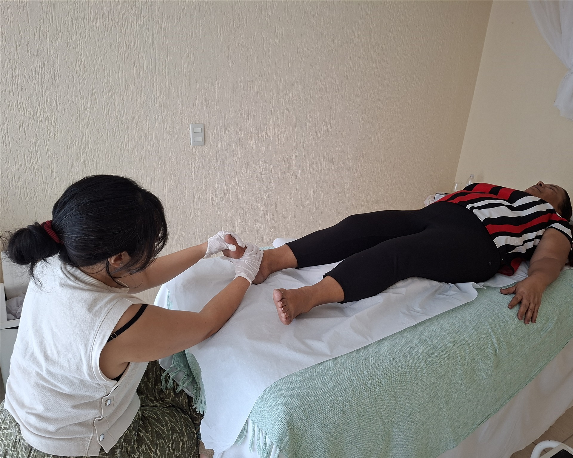 Reflexologia com Mika - 14/08