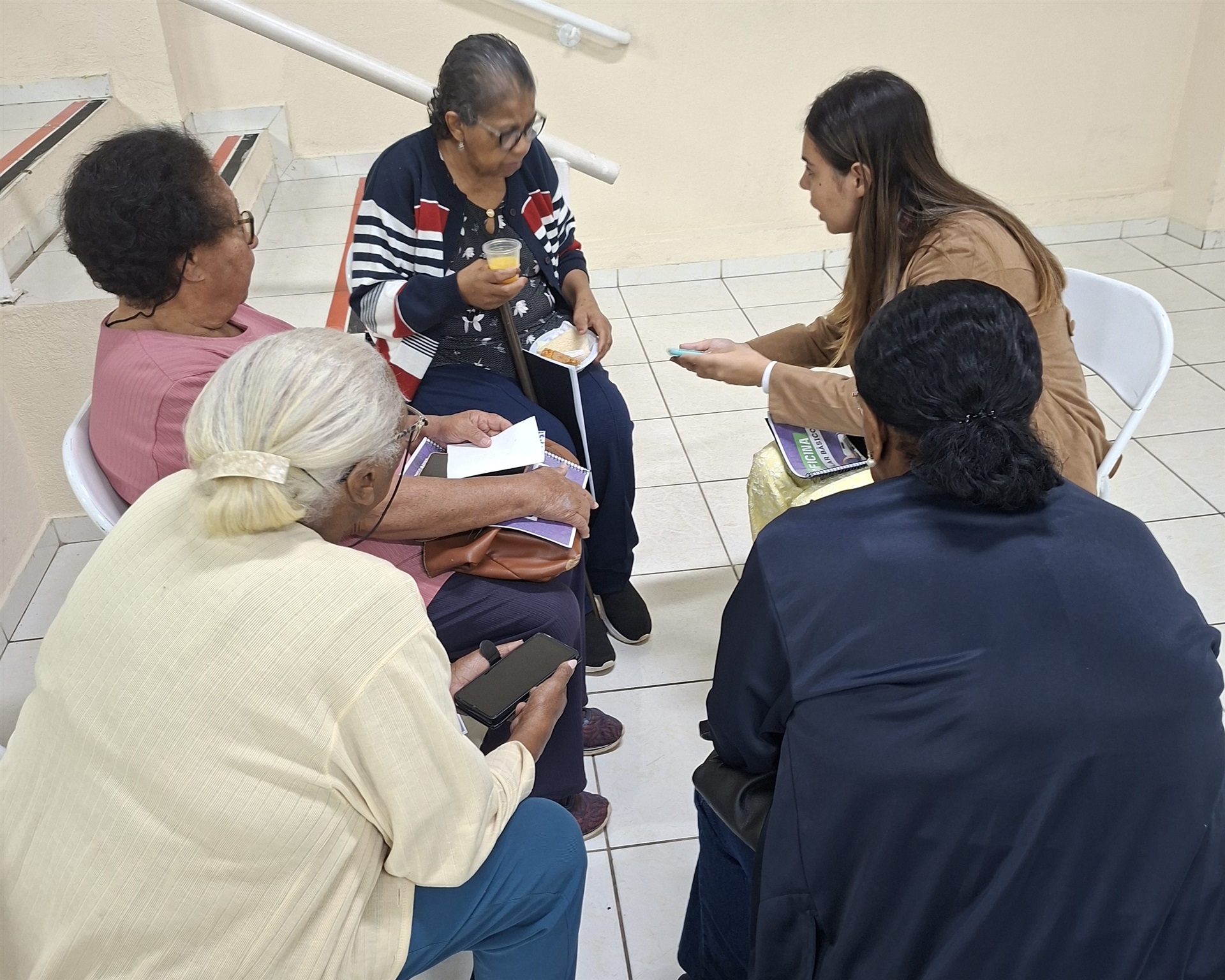 Curso de Uso de Celular - 25/08